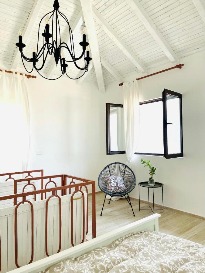 Chic Sea Front Apartment With Breathtaking Kotor Bay View Дони-Столив Экстерьер фото